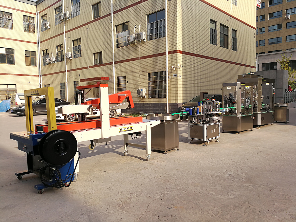 12頭液體灌裝生產線